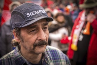 DEU Germany Germany Berlin Siemens employees and their suppliers demonstrate in front of the