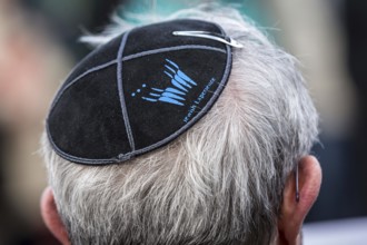 DEU Germany Germany Potsdam With the slogan 'Potsdam wears a kippa', more than a hundred people