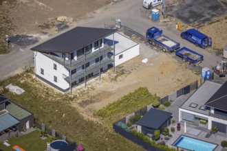 Aerial view, new development area Beisenkamp next to the grammar school Beisenkamp,