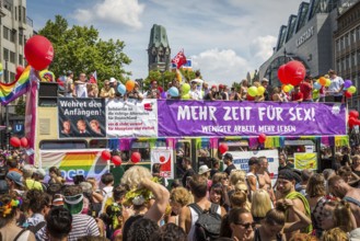 DEU Germany Germany Berlin Scenes of the Christopher Street Day CSD on a hot Saturday . Car from