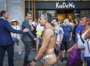 DEU Germany Germany Berlin Scenes of the Christopher Street Day CSD on a hot Saturday . At the