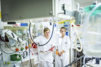 DEU Germany Germany Berlin Scenes in the emergency room of Gertrauden Hospital