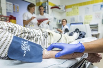DEU Germany Germany Berlin Scenes in the emergency room of Gertrauden Hospital