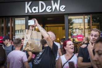 DEU Germany Germany Berlin Scenes of the Christopher Street Day CSD on a hot Saturday . At the