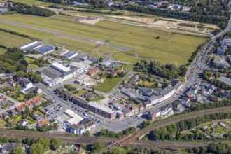 Aerial view, construction area Seeburger Straße, airfield EDLH, Münsterstraße, railway bridges,