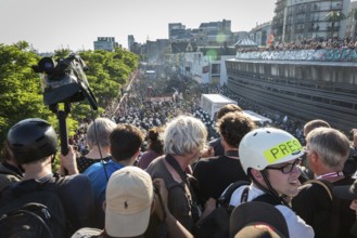DEU Germany Germany Hamburg Protests in front of and during the 'Welcome to hell' demonstration in