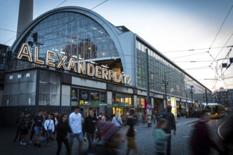 DEU Germany Germany Berlin People at Alexanderplatz railway station