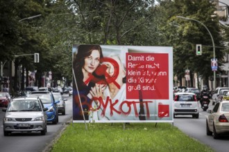 DEU Germany Germany Berlin An SPD election poster on the subject of pensions stands on Sonnenallee