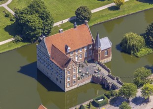 Aerial view, Burg Hülshoff, Museum in honour of the poet Annette von Droste-Hülshoff, Havixbeck,
