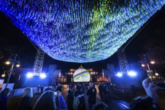DEU Germany Germany Berlin Light projections and art installations to mark the 30th anniversary of