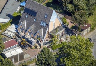 Aerial view, residential buildings Gneisenaustraße, renovation of a gabled house, Herne, Ruhr area,