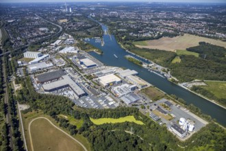 Aerial view, lock Herne-Ost, industrial estate Friedrich der Große, boats at the jetty, mooring