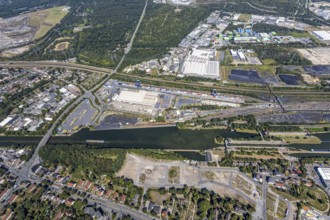 Aerial view, commercial area Am Westhafen, CTH Container Terminal Herne GmbH, Müller - Die lila