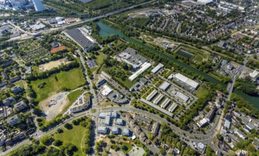 Aerial view, Westring industrial estate, Rhine-Herne Canal, Sinterwerke, Seniorcampus Herne -