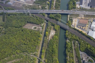 Motorway bridge A43 over the Rhine-Herne Canal will be closed for trucks, Emscher, A43 motorway,