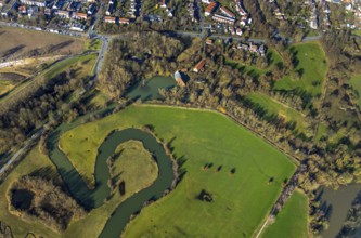 Aerial view, mill ditch, mill pond, oxbow lake of the Lippe, An der Schlossmühle, Hamm, Ruhr area,