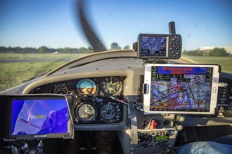 Aerial photo, motorised touring glider Hoffmann Dimona H36, cockpit, instruments, Hamm, Ruhr area,