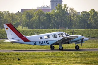 Aerial view, twin-engine aircraft with the registration D-GELD, Hamm-Lippewiesen airfield EDLH,