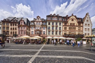Row of houses, reconstructed historic buildings, outdoor area of a restaurant, Wilma Wunder Mainz