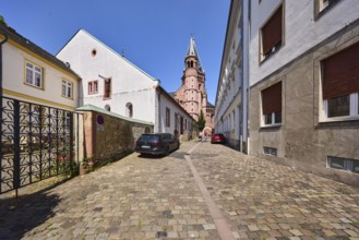 Mainzer Cathedral, St. Martin Cathedral, general architecture, houses, lantern, street made of