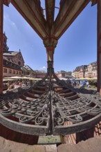 Market fountain, fountain, renaissance style, wrought iron, decorations, general architecture,