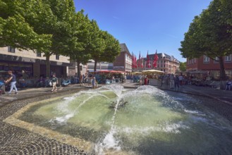 Pedestrian zone, fountain, courtyard fountain, general architecture, shops, retail, weekly market