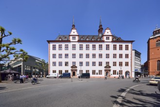 Leibniz Institute, historic university, historic building, façade with windows, dormer, gable and