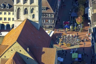 Aerial view, Evangelische Pauluskirche, outdoor catering on the market square with pumpkin sales,