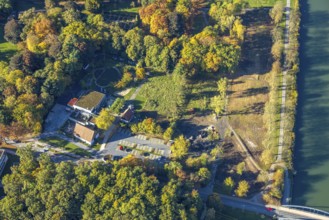 Aerial view, TusÃƒÂª Altes Fährhaus restaurant on the Datteln-Hamm Canal and Lippe river, autumn