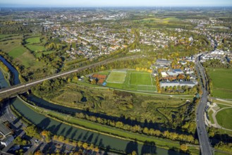 Aerial view, town view of the district of Heeßen, tennis courts, hockey and tennis club Hamm with