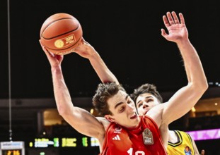 Basketball BBL Bundesliga, Alba Berlin - FC Bayern Munich Basketball from left Justinian Jessup (FC