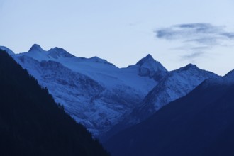 Stubai Glacier with Mount Zuckerhütl at dusk, Neustift im Stubai Valley, Stubai Valley, Stubai,