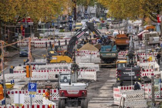 Large-scale construction site on Alleestrasse in downtown Bochum, road construction, construction