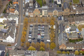 Aerial view, evangelical church Goch and town hall with patrician house house Zu den Fünf Ringen,