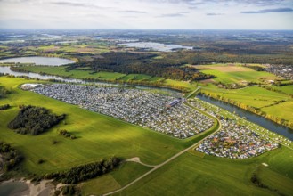 Aerial view, Grav-Insel campground on the Grav Rhine Peninsula, Flürener Feld forest area, distant