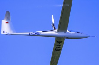 A Schempp-Hirth Nimbus 4M motor glider, D-KAOL registration, during a screening as part of an air