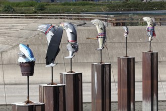 Art installation What If They Bark, fish sculptures by conceptual artist Cosima von Bonin, Urbane