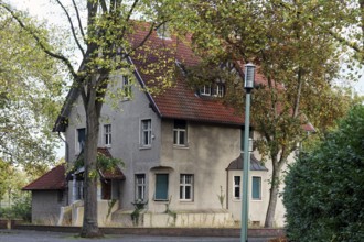 Historic villa for employees of the former Krupp Hüttenwerk Rheinhausen, Beamtensiedlung