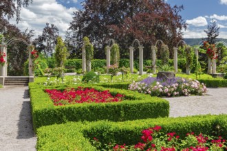 Rosengarten am Rosensteinmuseum, Rosensteinpark, Stuttgart, Baden-Württemberg Germany, Stuttgart,