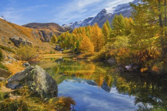 Grindjisee on the 5-lake hiking trail in autumn, Zermatt, Mattertal, Valais, Switzerland