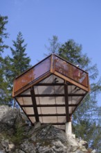 Viewing platform at the suspension bridge on the Sunnenseit'n-Weg hiking trail, in autumn, Neustift