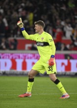 Goal cheers goalkeeper Alexander Nübel VfB Stuttgart (33) gesture gesture MHPArena, MHP Arena