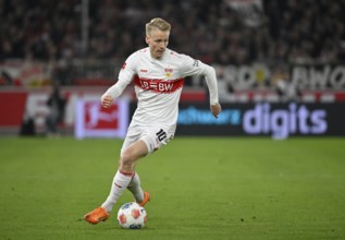 Chris Führich VfB Stuttgart (10) Action on the ball MHPArena, MHP Arena Stuttgart,