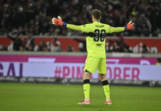Goalkeeper Alexander Nübel VfB Stuttgart (33) from behind gesture gesture MHPArena, MHP Arena