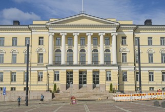 Old main university building, Senaatintori Senate Square, Old Town, Helsinki, Finland