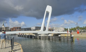 Admiral Bridge, Admirali jalakäijate sild, marina, Sadama harbour district, Tallinn, Estonia