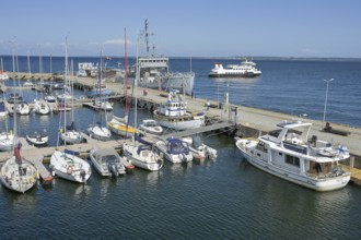 Lennusadama jahisadam marina, Tallinn, Estonia