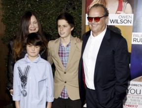 Jack Nicholson and daughter Jennifer Nicholson at the Los Angeles premiere of 'How Do You Know'
