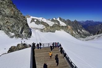 Pointe Helbronner observation terrace with view of the mountain station, Aiguille du Midi,