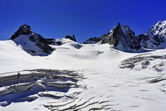 View of the mountains from the Télécabine Panorama Railway, Grand Flambeau, La Tour Ronde, Mont